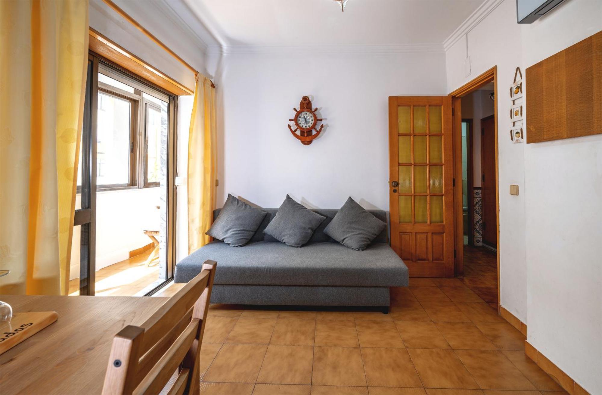 Cozy Apartment Near The Beach In Costa De Caparica Exterior foto